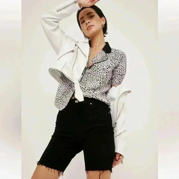 Pistola IZZY High Rise Slim Biker Jorts Size 24 - Picture 1 of 7